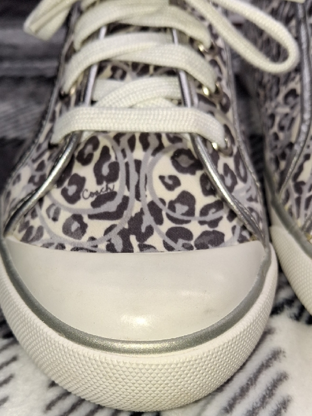 Vintage Coach Women's Leopard-Print Canvas Sneakers in White and Silver - Picture 8 of 14